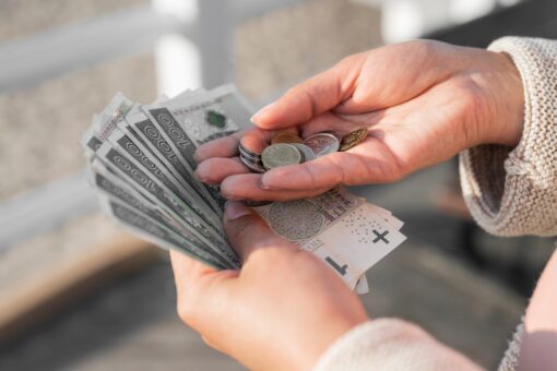 NUEVA TESIS CONSTRUIDA POR PICADO ABOGADOS SOBRE CLÁUSULA SUELO PERMITE A SUS CLIENTES RECUPERAR EL DINERO PAGADO DE MÁS DESDE LA SUSCRIPCIÓN DEL PRÉSTAMO HASTA MAYO DE 2013, PERIODO DE TIEMPO QUE ANTES NEGABA EL TRIBUNAL SUPREMO.